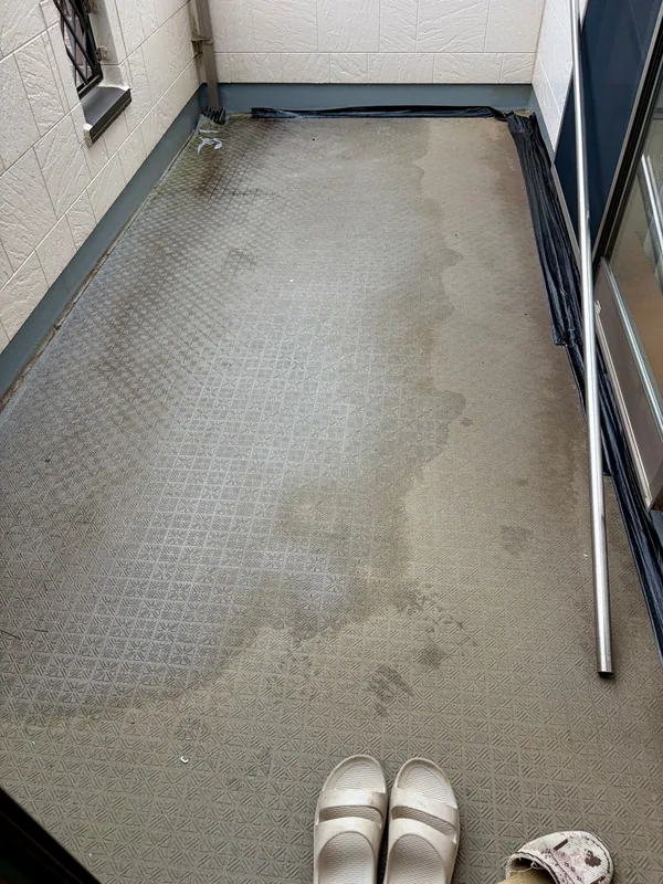ベランダ防水工事の施工前