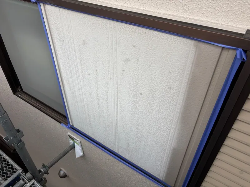 雨戸塗装の下地処理