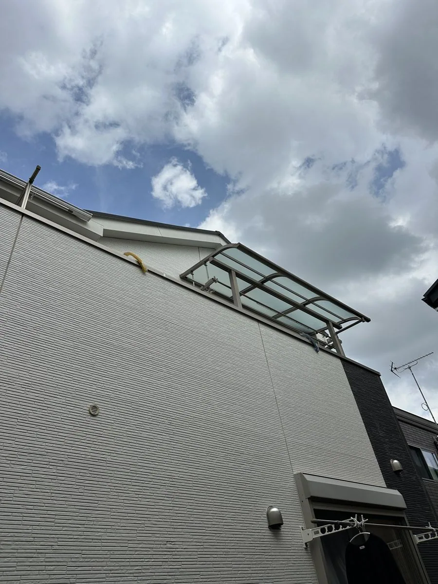桶川市坂田 K様邸 施工前 外壁の見上げ